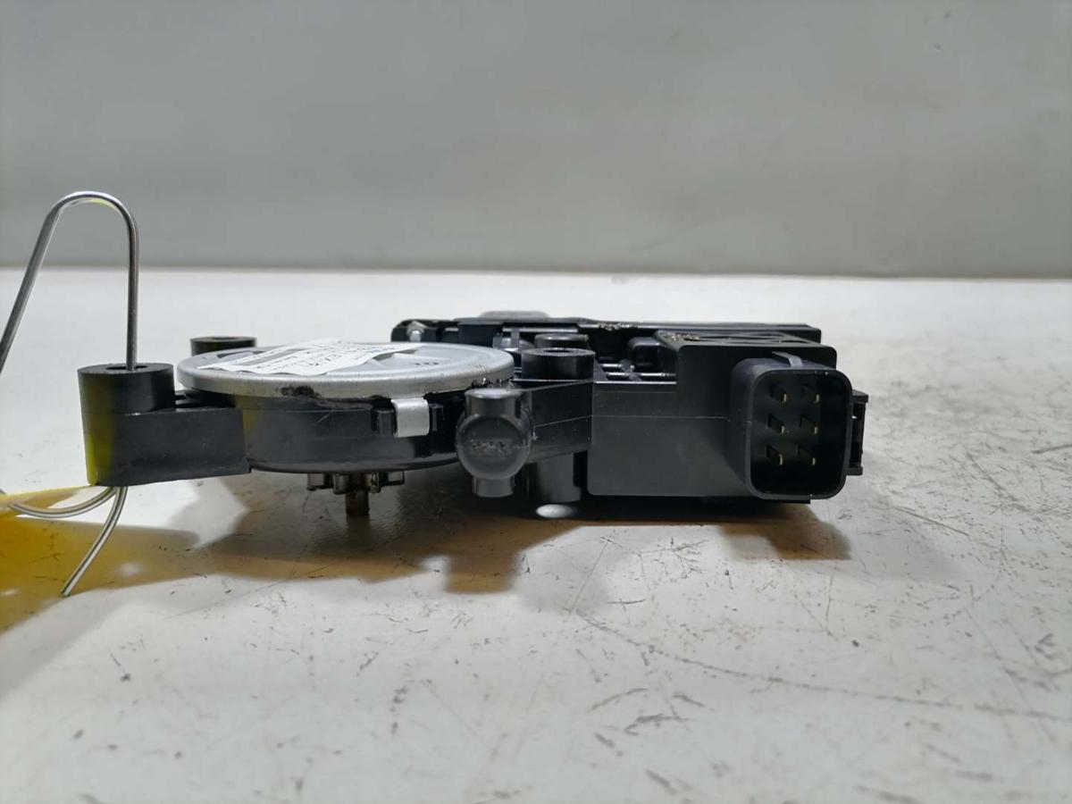 Kia Carnival 2 original Fensterhebermotor vorn links Bj.2009